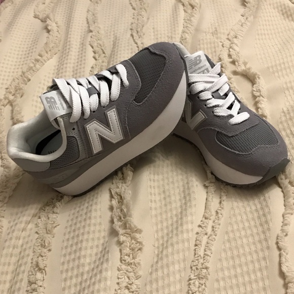 Womens New Balance 574+ Athletic Shoe - Shadow Grey / Raincloud nwob size 6 - Picture 1 of 1